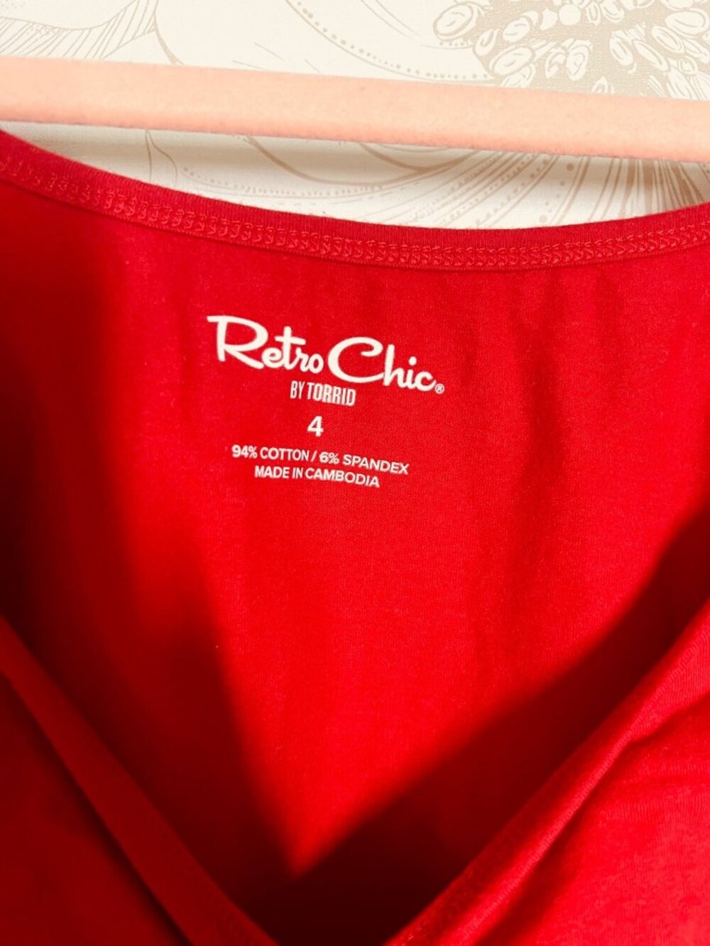 Retro Chic By Torrid Red Short Sleeve Top Size 4x Lightweight Stretch Fabric - Picture 2 of 6
